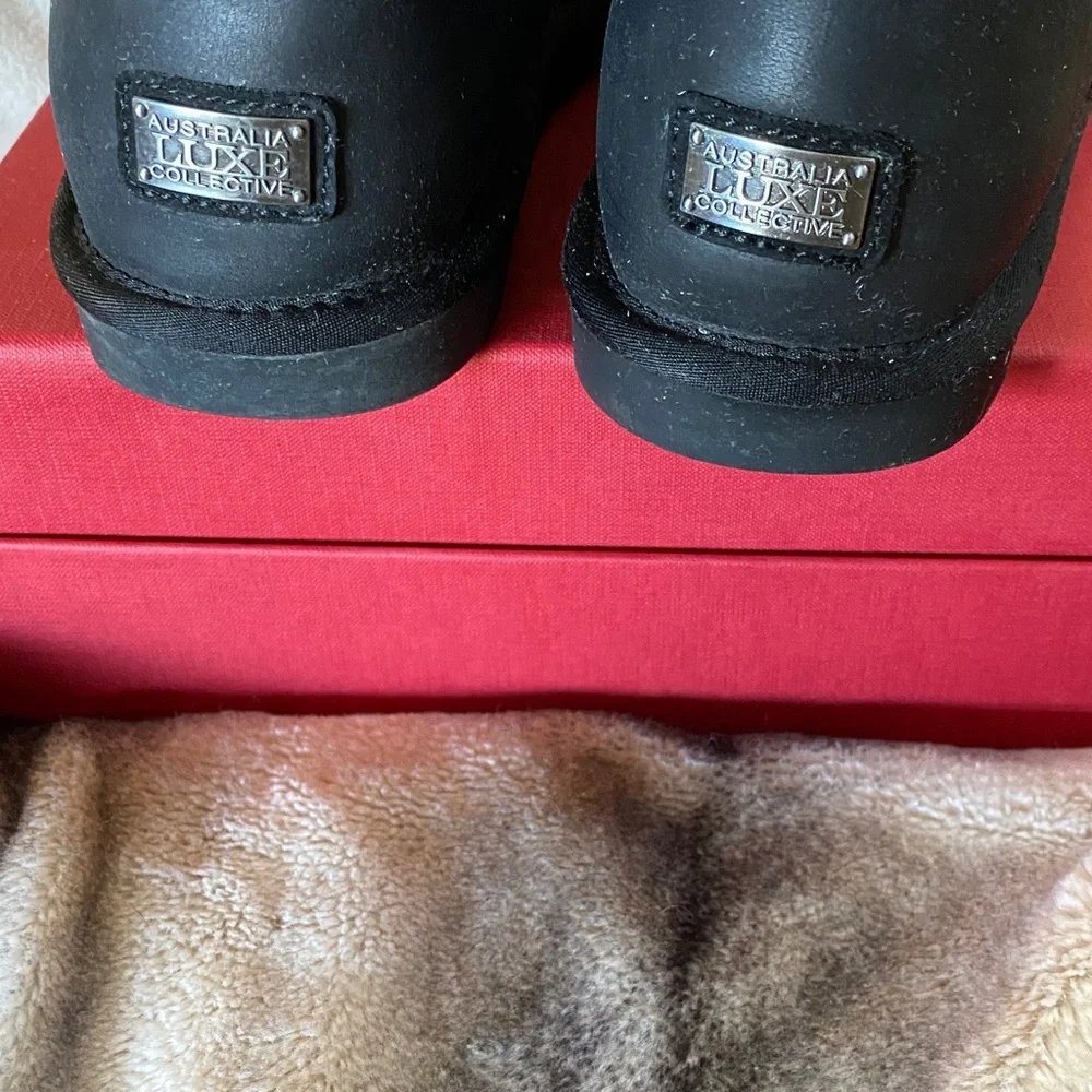 Australia Luxe Collection Sheepskin Lined Black Leather Logo Boots Unisex